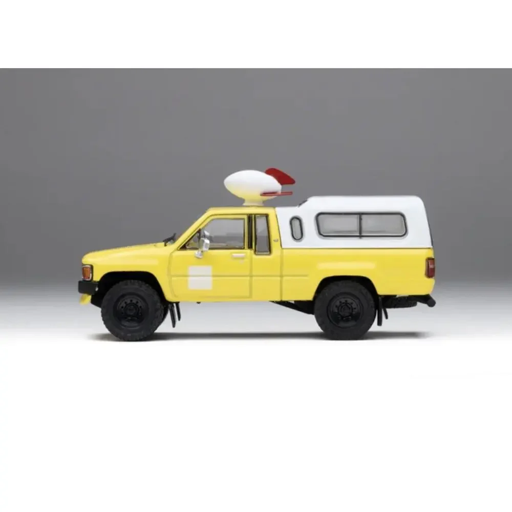 GCD 1:64 Toyota Hilux SR5 Delivery Truck (Clean) DiecastTalk Exclusive